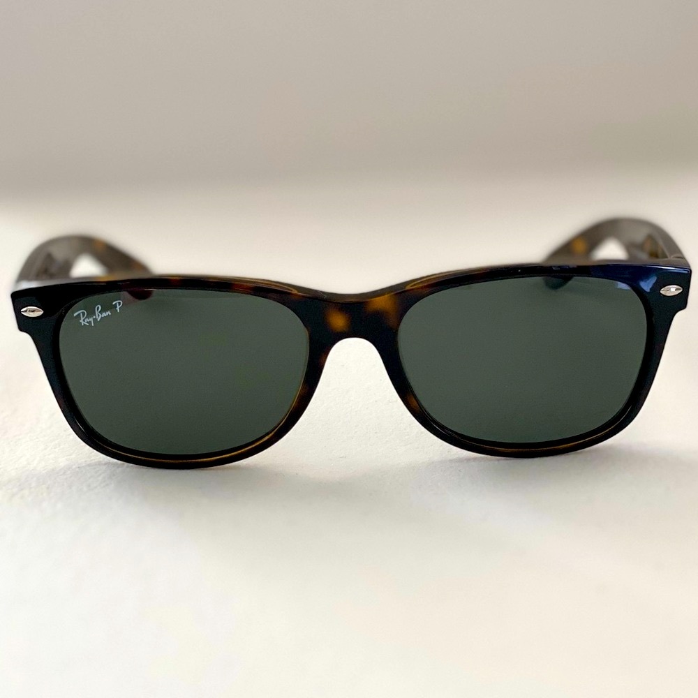 Ray Ban New Wayfarer Polarized Unisex Tortoise Authentic (Brand New)